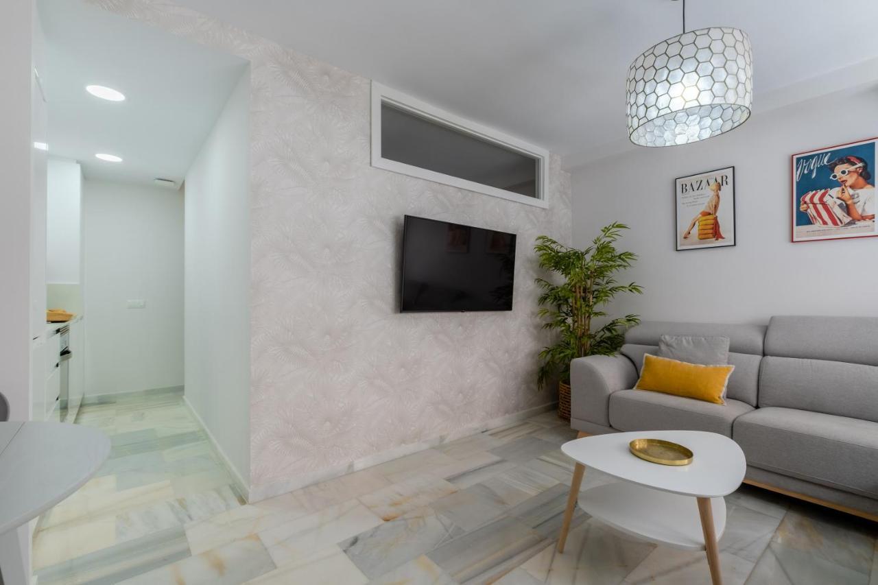 La Malagueta Beach - New Release Malaga Exterior photo